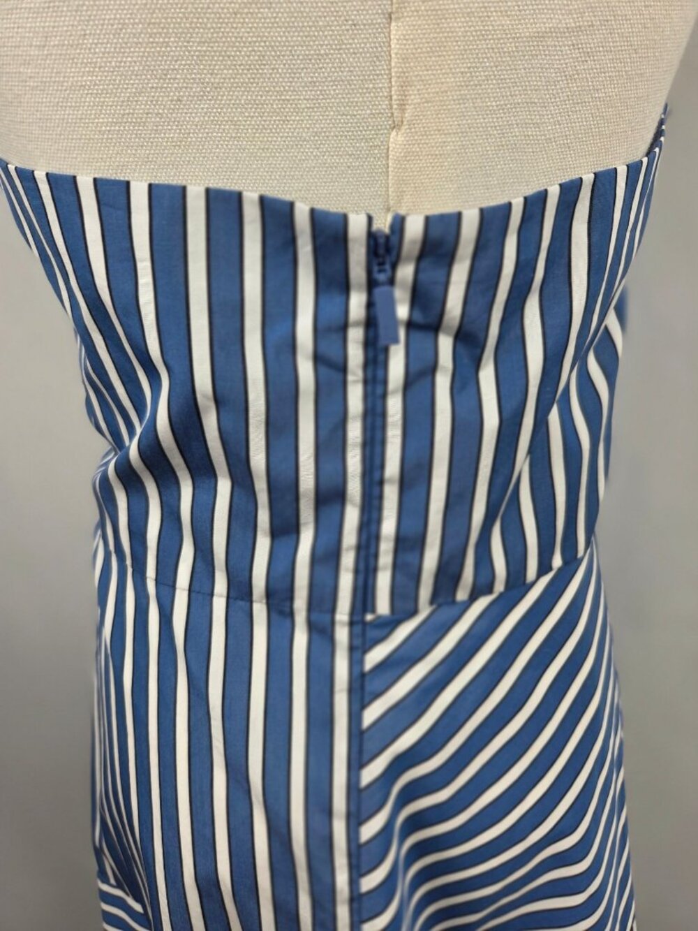 Lafayette 148 New York Blue White Striped Cotton Halter Dress Sz 8 Midi Pleated - Picture 8 of 15
